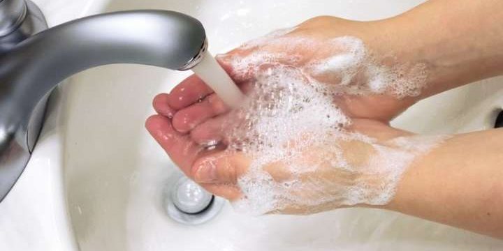 Регулярне миття рук – простий спосіб протидії COVID-19